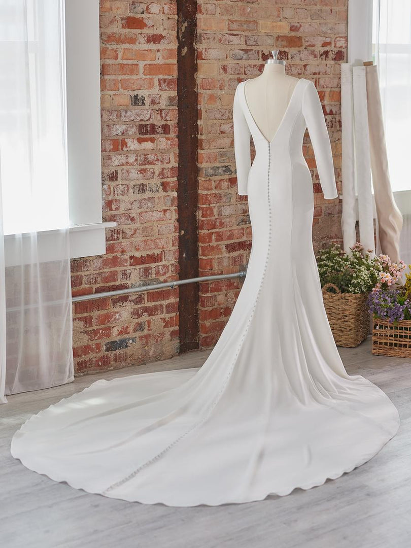 Maggie Sottero Designs Dress 20MW332