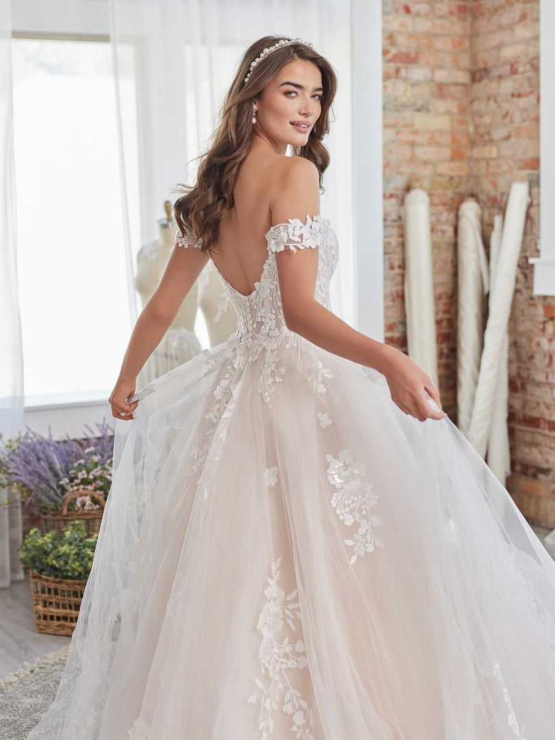 Maggie Sottero Designs Dress 22MT513A01